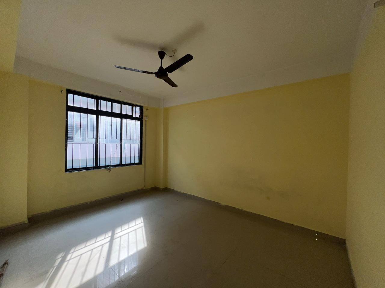 Unfurnished 3bhk in New Guwahati Railway Colony, West Jyotinagar, Bamunimaidan, Guwahati, Assam, India for Rent